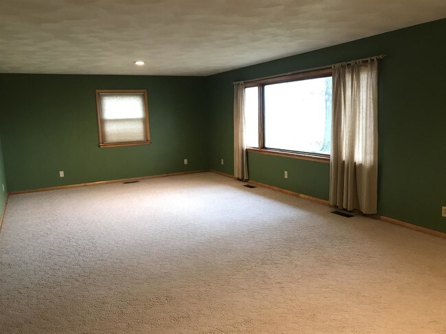 Foto del edificio - 7411 E 100 S