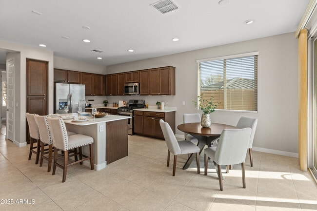 Foto del edificio - 24670 N 171st Ln