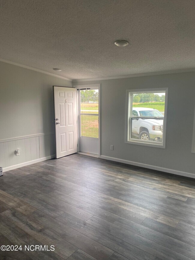 Foto del edificio - 1036 Mill Field Rd