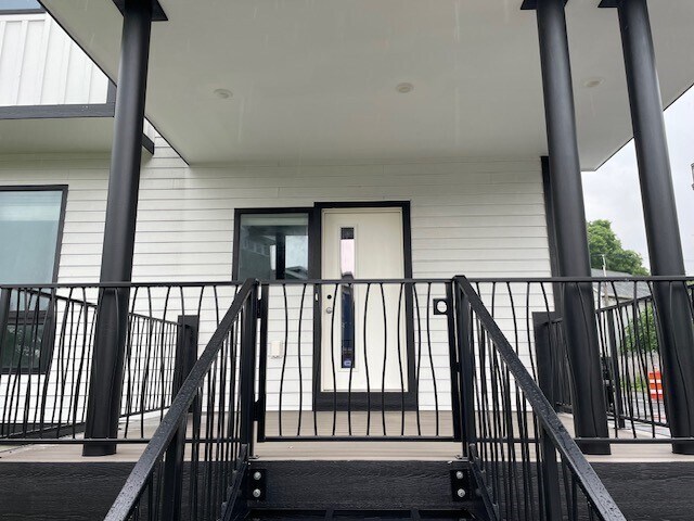Foto del edificio - 338 Mt Hope Ave