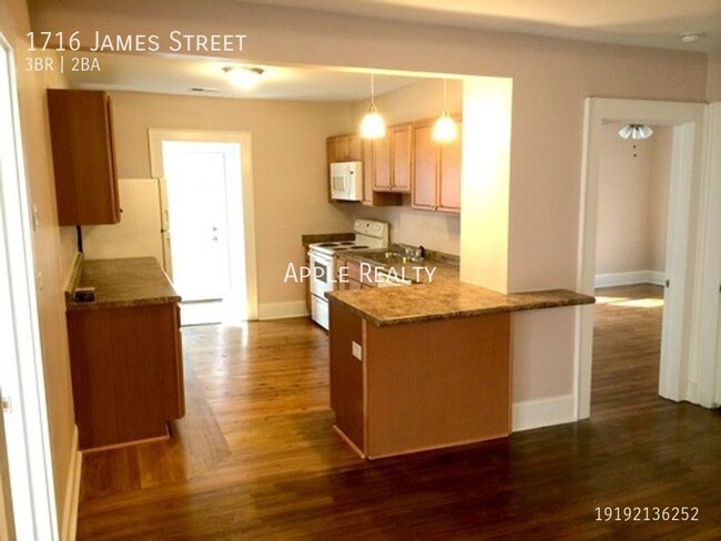 Building Photo - 1716 James St