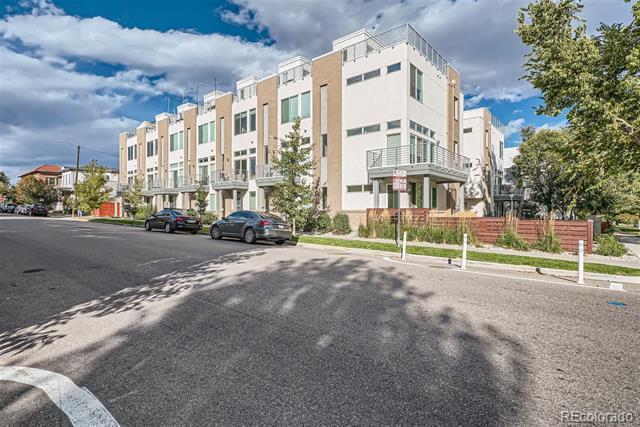 Building Photo - 2416 Eliot St