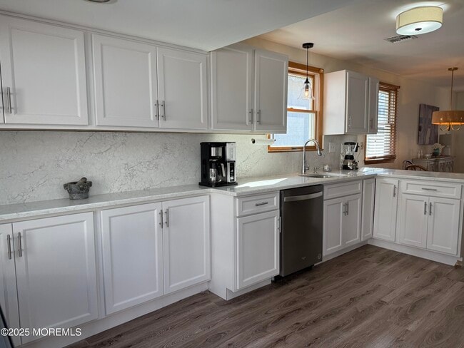 Building Photo - 276 1st Ave