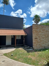 Building Photo - 307 Bolivar Ave