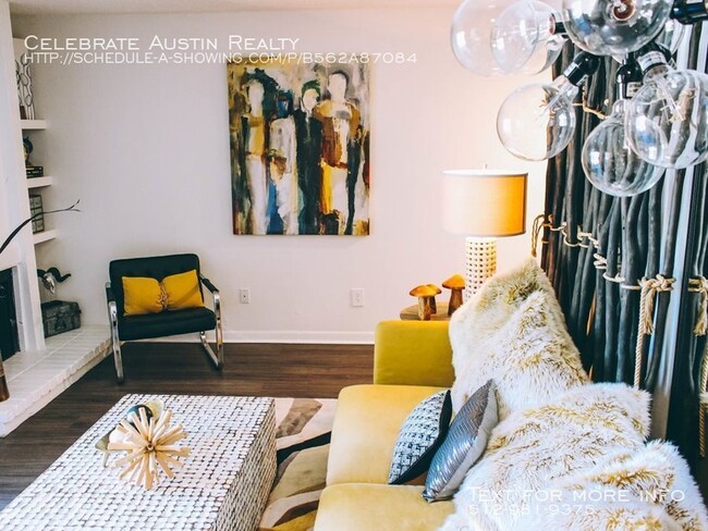 Building Photo - Skyline at Barton Creek