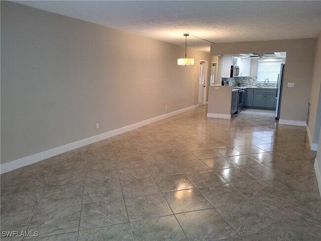 Foto del edificio - 1304 Miramar St