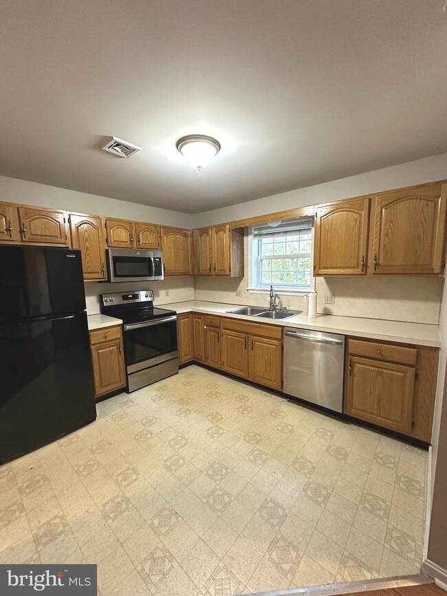 Building Photo - 2838 Buxton Ct