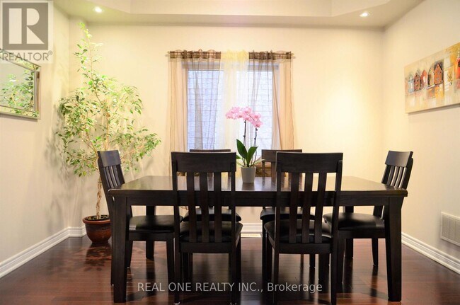 Photo du bâtiment - 2412 Presquile Dr