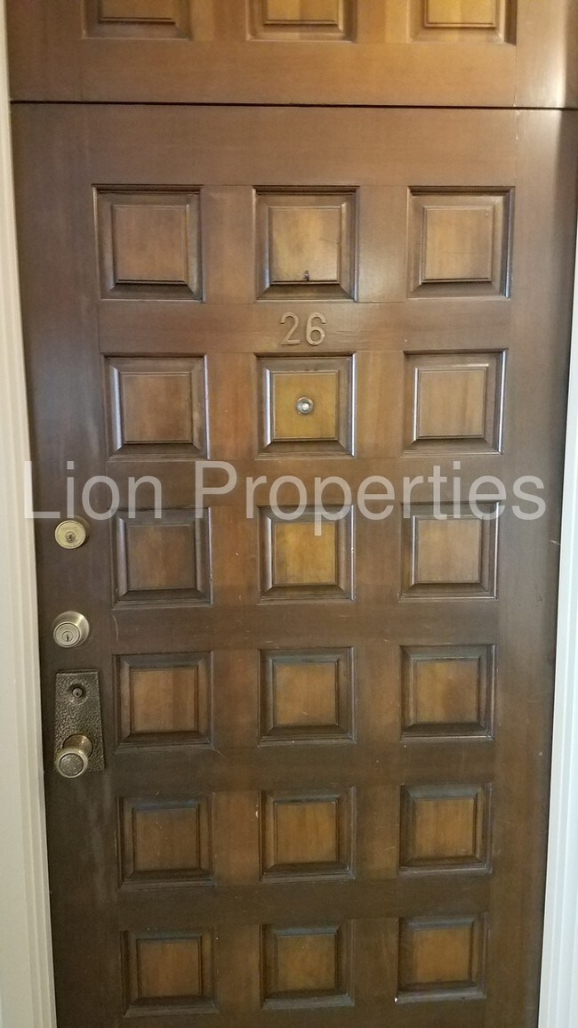 Building Photo - 12300 Montecito Rd