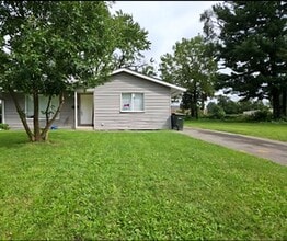 Building Photo - 40 N Ashburton Rd