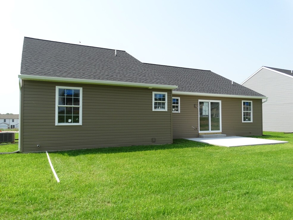 Building Photo - 311 Meadow View Dr
