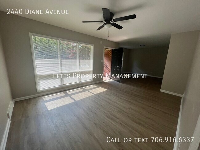 Building Photo - Cute Rental Ready for MOVE IN!