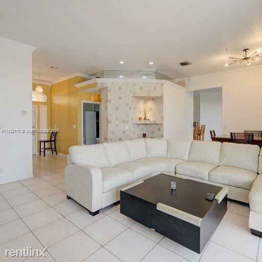 Building Photo - 3 br, 2 bath House - 3631 Sahara Springs B...