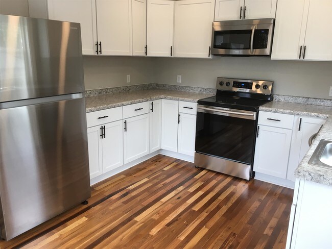 Foto del edificio - 2112 Seymour Ave