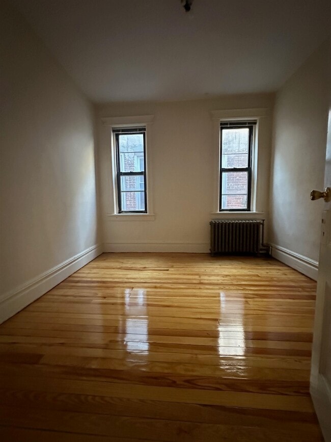Foto del edificio - 1712 Summit Ave