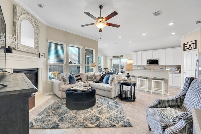 Foto del edificio - 16601 Lincoln Park Ln