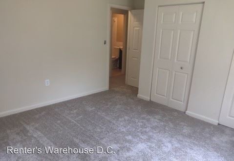 Building Photo - 6 br, 3 bath House - 2404 57th Pl