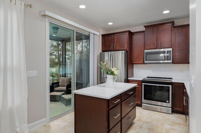 Building Photo - 127 Adelanto Ave