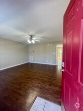 Building Photo - 1031 Middle View Dr