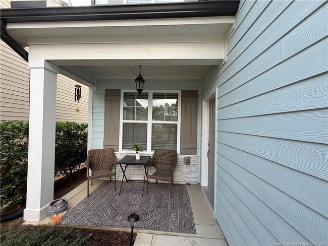 Building Photo - 68 Spruce Holw Cir