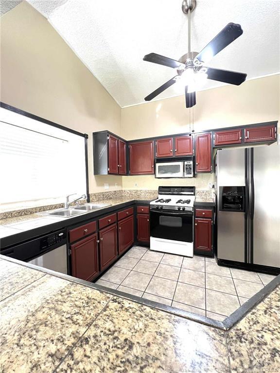 Building Photo - 4620 Grandview Dr