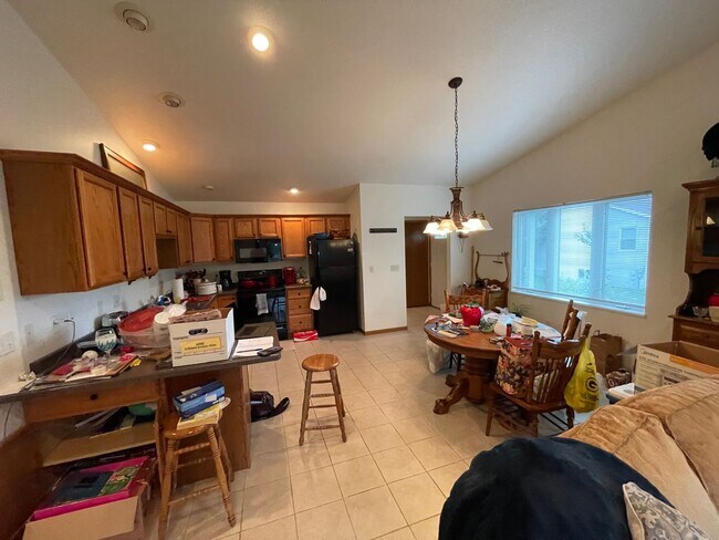 Building Photo - 149911 Wineberry Lane