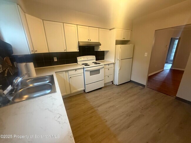 Foto del edificio - 508 Harrison Ave