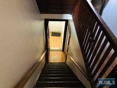 Foto del edificio - 194 Hayward Pl