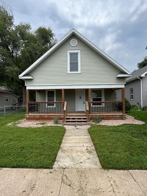 Primary Photo - 3032 Y St
