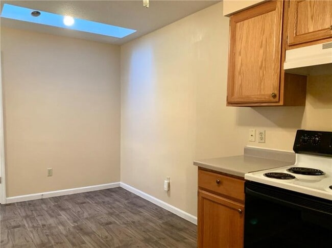 Building Photo - 2 bedroom in Decatur IL 62521