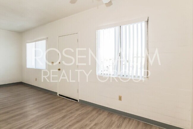 Building Photo - 1518 E Hedrick Dr