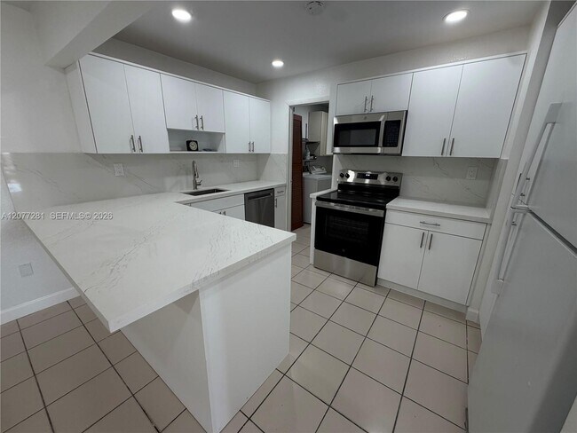 Foto del edificio - 9986 SW 2nd St