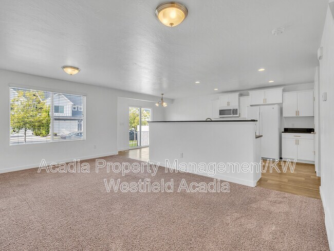 Building Photo - 98 E Harmony Ct