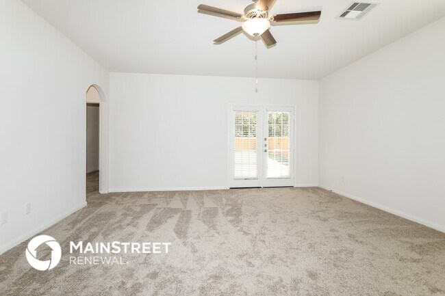 Building Photo - 26877 Steinbeck Dr