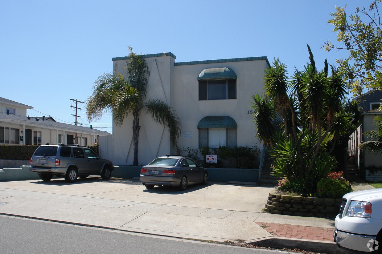 Building Photo - 1541 Oliver Ave