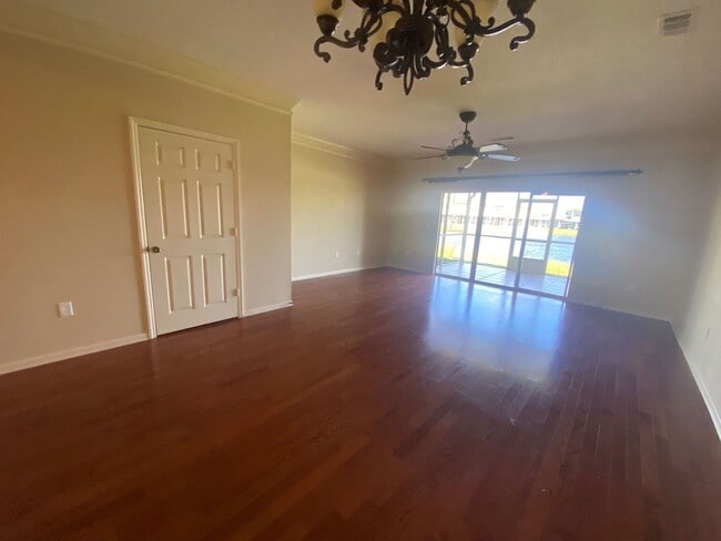 Foto del edificio - Spacious 3Bed/2.5Ba Townhome in the Gated Community of Baldwin Rowe! **SPECIAL: 1/2 OFF 1st Month...