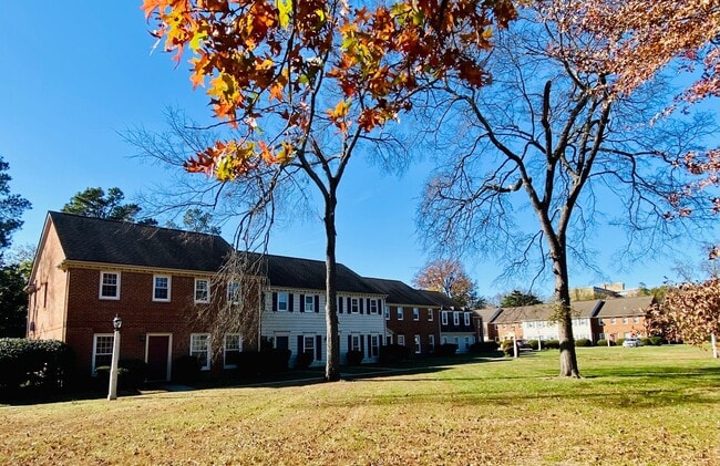 Building Photo - 3810 Hermitage Rd