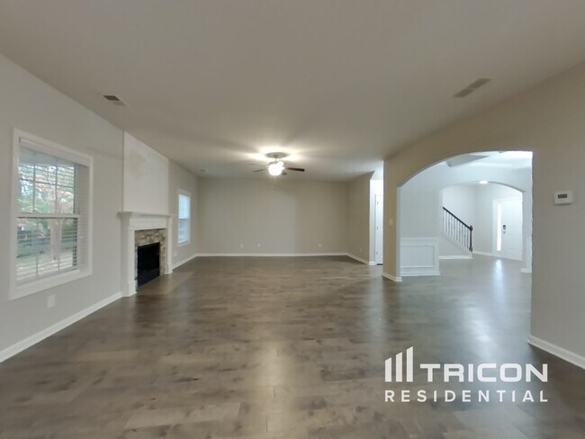 Building Photo - 173 Cliffhaven Circle Newnan GA