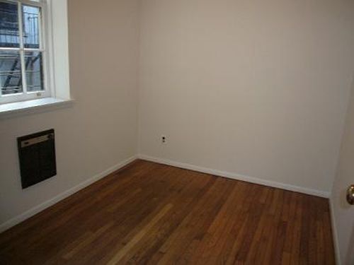 Primary Photo - 401 E 76th St