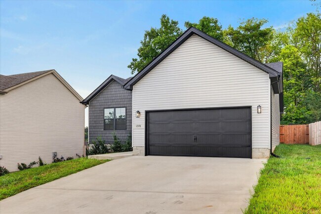Building Photo - 1378 Isaiah Dr