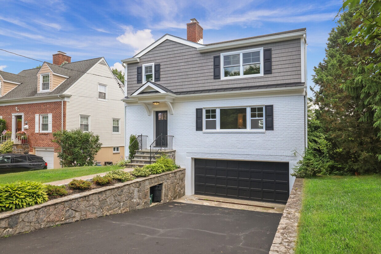 Primary Photo - 42 Johnson Rd