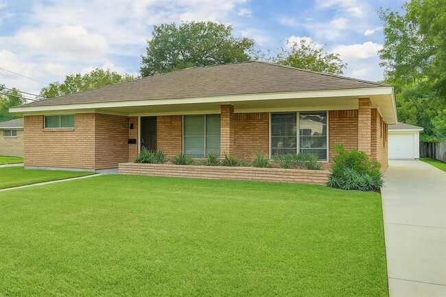 Building Photo - 9206 Bassoon Dr
