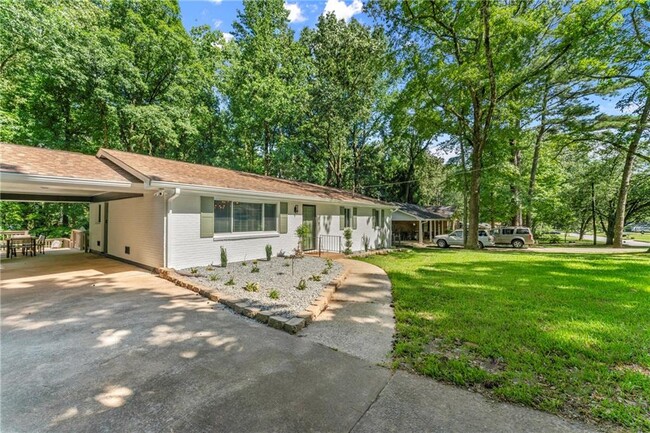 Building Photo - 4397 Hickory Wood Ln