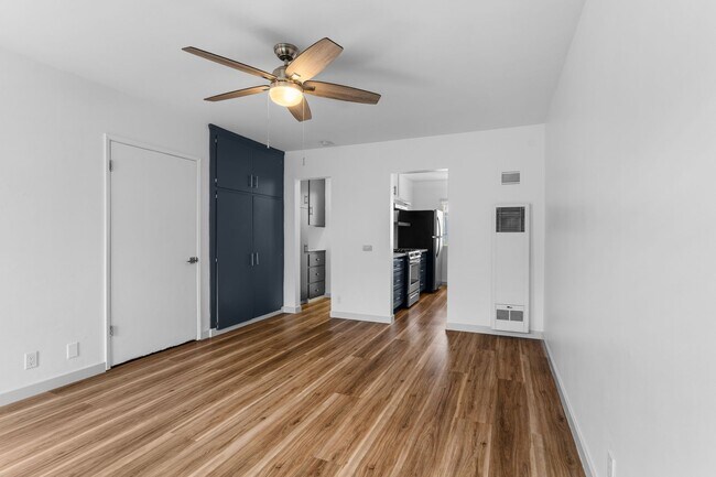 Building Photo - 936 Cedar Avenue