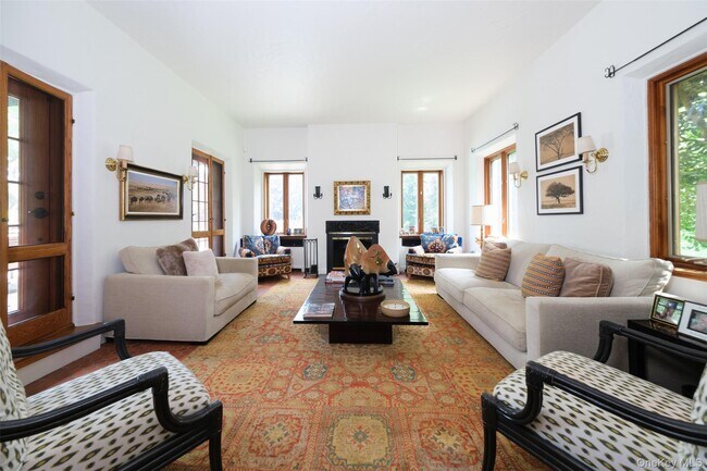 Foto del edificio - 10 Ridge Pl