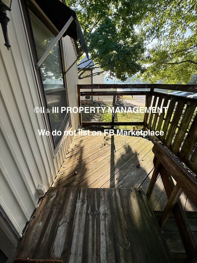 Foto del edificio - 8440 Lane Dr