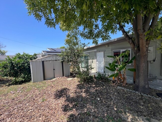 Building Photo - 144 Primrose Ave