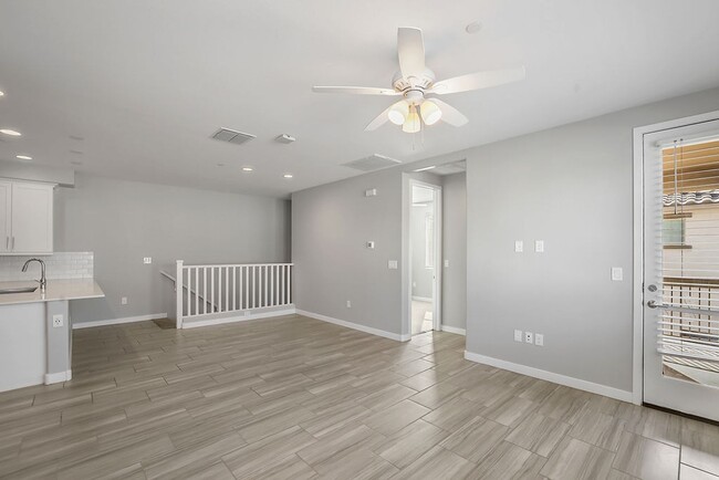 Building Photo - Perfect Chandler rental!