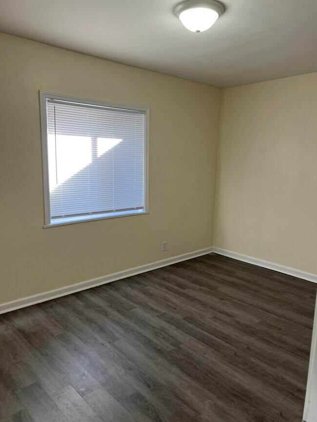 Foto del edificio - 3679-3685 Otterbein Ave