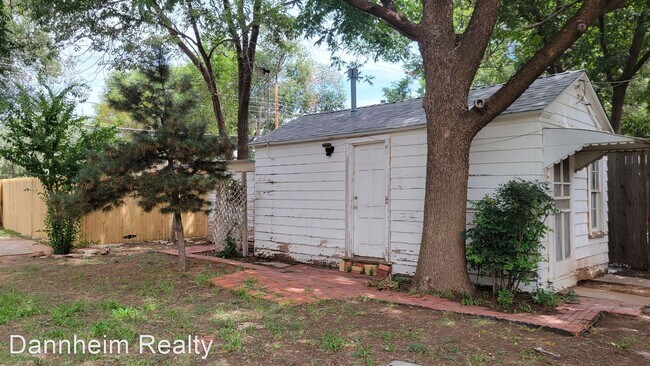 Foto del edificio - 1 br, 1 bath House - 3008 22nd